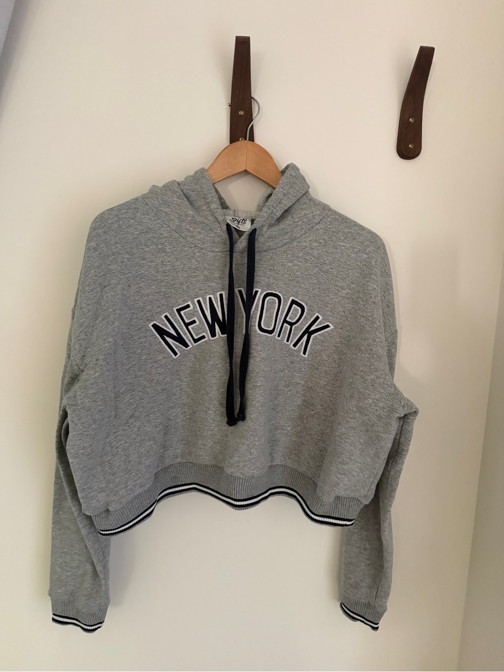 Torkia New York Cropped Hoodie Gray Navy Women’s XL